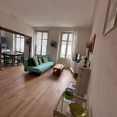 Le Compostelle Issoudun Exterior foto